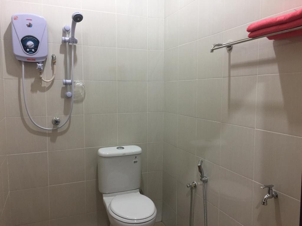 Harmony Guesthouse Sdn Bhd Padang Mat Sirat Esterno foto