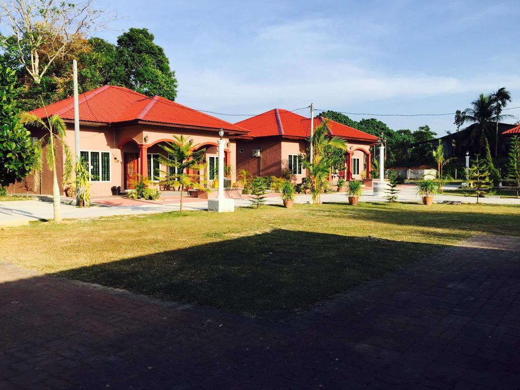Harmony Guesthouse Sdn Bhd Padang Mat Sirat Esterno foto