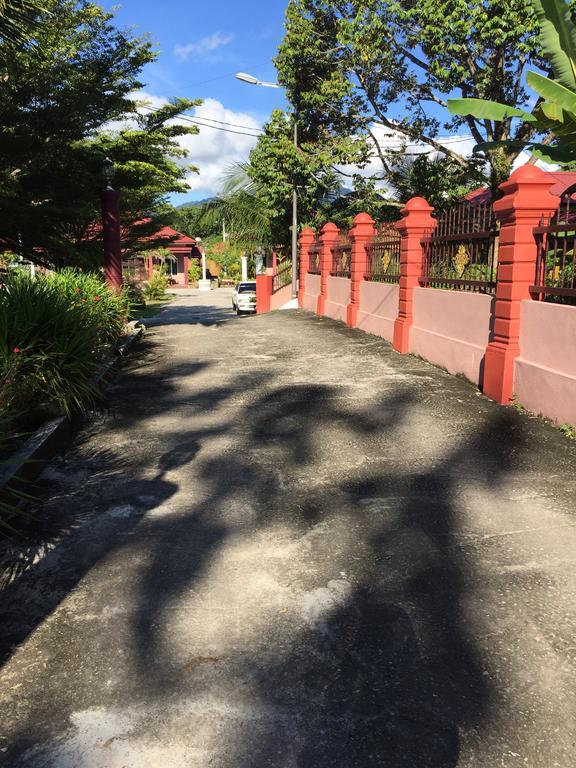 Harmony Guesthouse Sdn Bhd Padang Mat Sirat Esterno foto